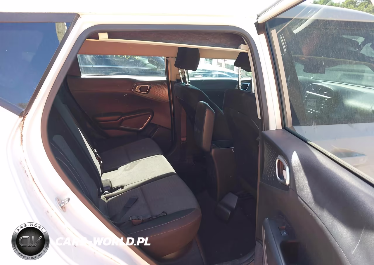 2021 Kia Soul S VIN:KNDJ23AU9M7745375 - 8