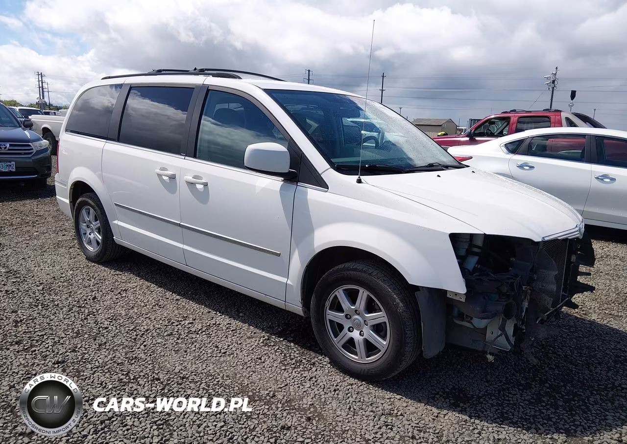 2010 Chrysler Town & Country Touring