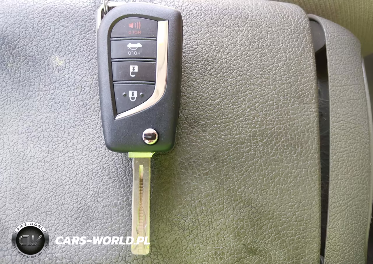 2024 Toyota Corolla Le VIN:5YFB4MDE8RP082069 - 11