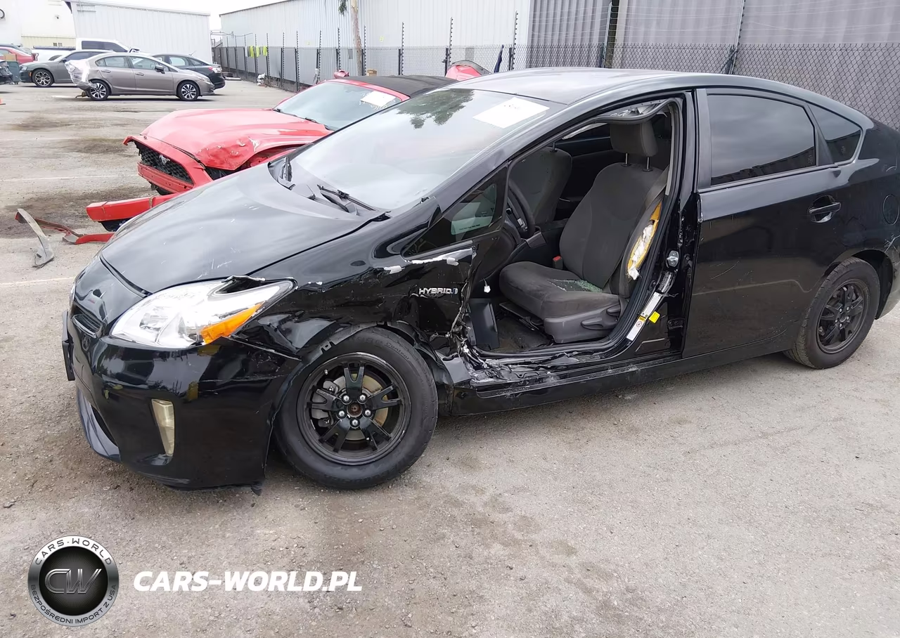 2015 Toyota Prius Two VIN:JTDKN3DU5F1967618 - 6