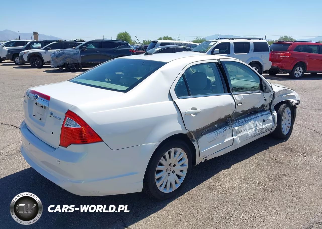 2010 Ford Fusion Hybrid VIN:3FADP0L34AR277292 - 4