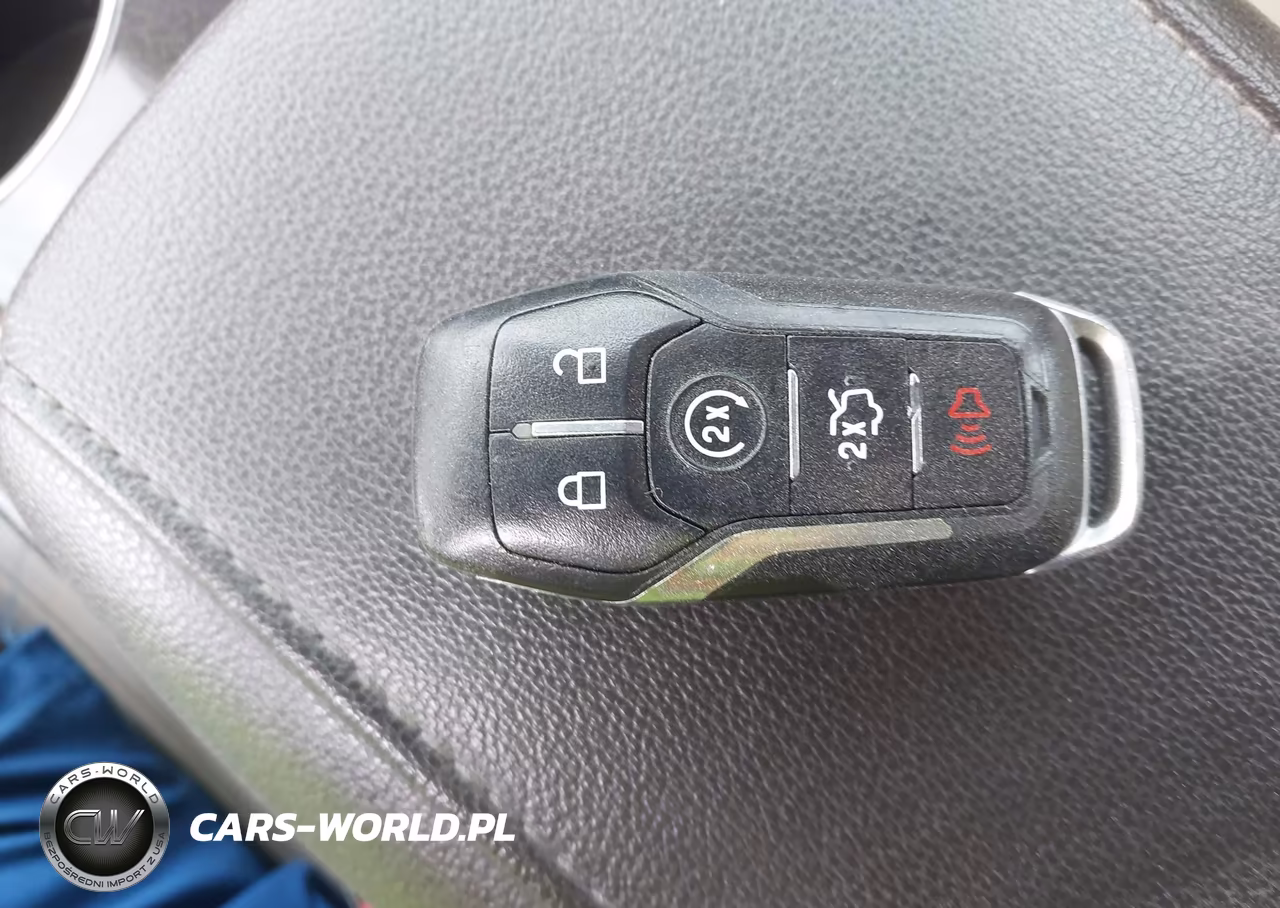 2014 Ford Fusion Titanium VIN:3FA6P0K90ER386059 - 11