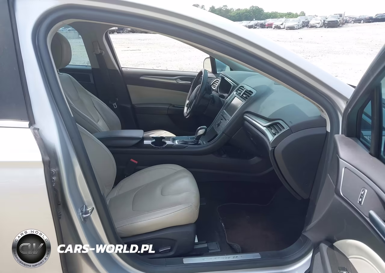 2014 Ford Fusion Titanium VIN:3FA6P0K90ER386059 - 5