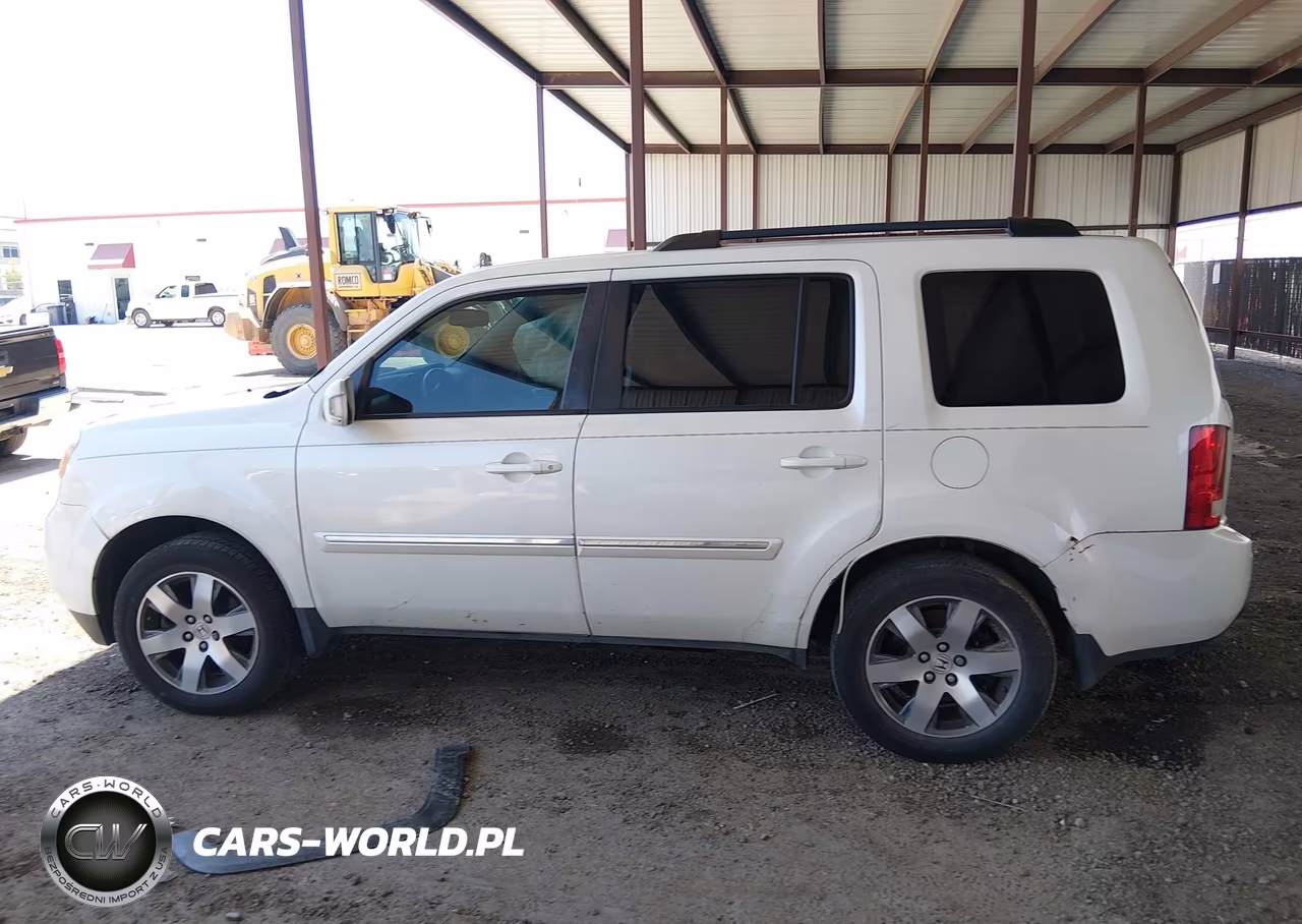2015 Honda Pilot Touring VIN:5FNYF3H9XFB018456 - 14