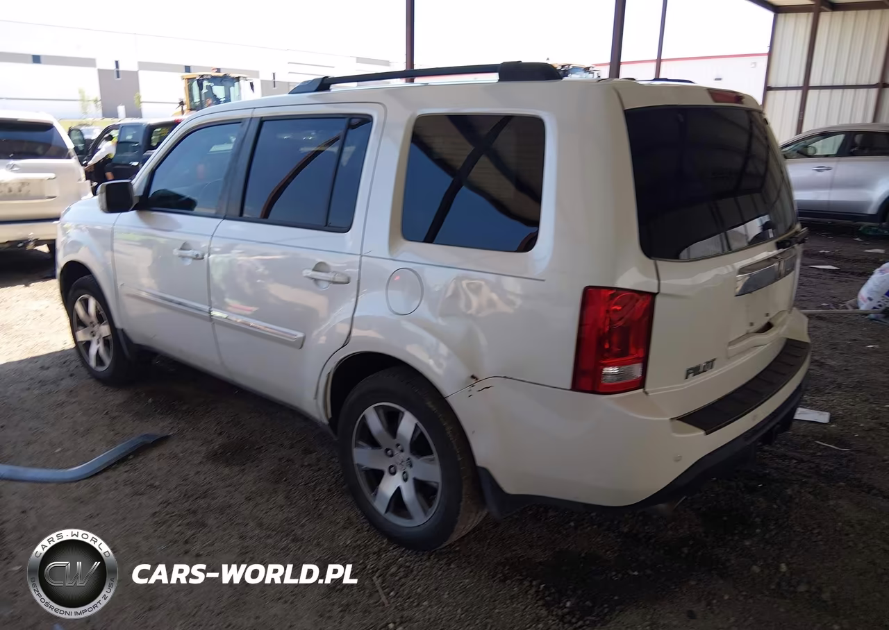 2015 Honda Pilot Touring VIN:5FNYF3H9XFB018456 - 3