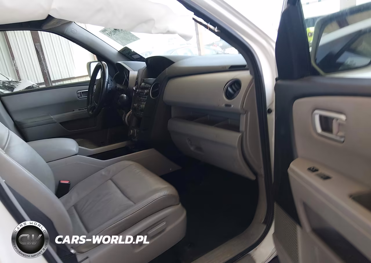 2015 Honda Pilot Touring VIN:5FNYF3H9XFB018456 - 5