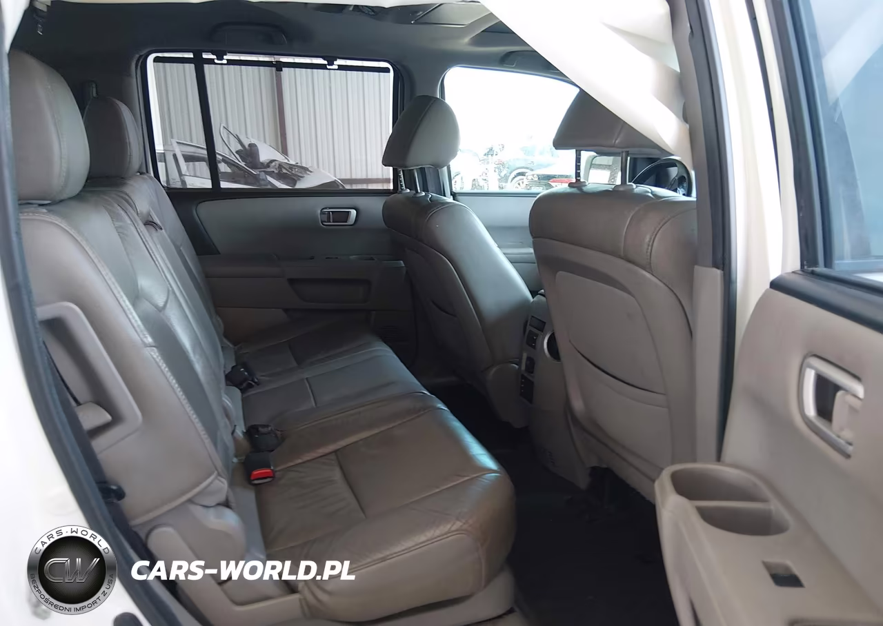 2015 Honda Pilot Touring VIN:5FNYF3H9XFB018456 - 8