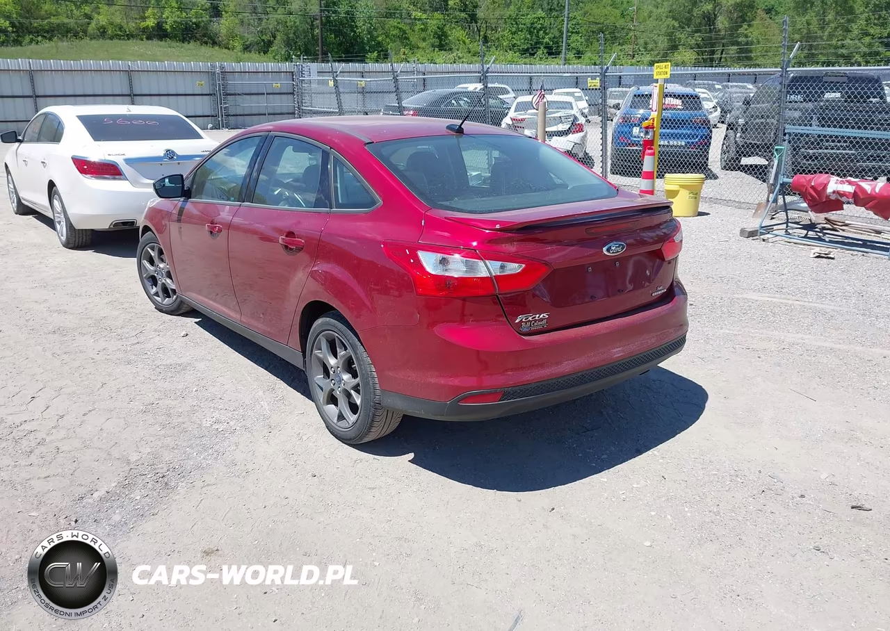 2013 Ford Focus Se VIN:1FADP3F28DL150102 - 3