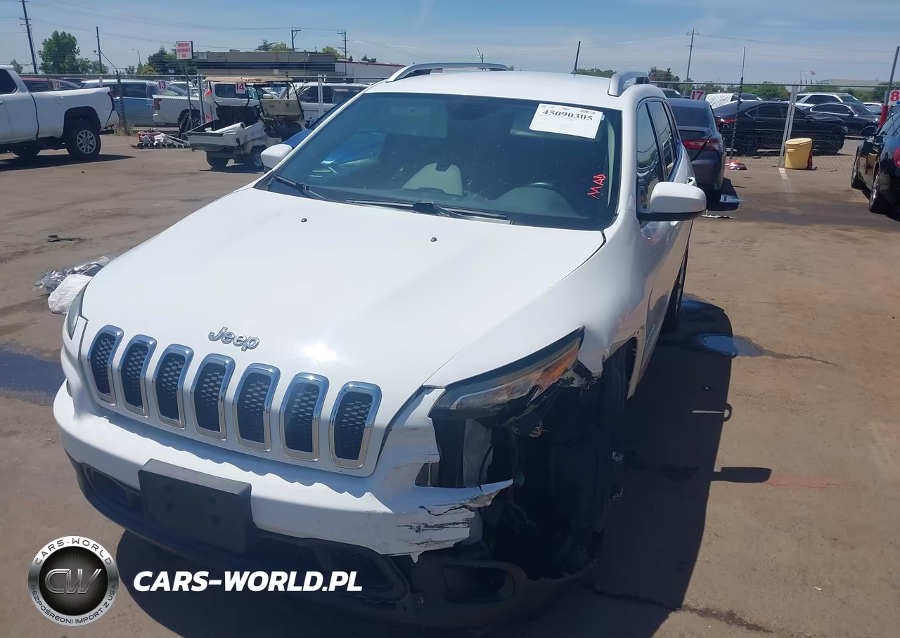 2016 Jeep Cherokee Latitude VIN:1C4PJMCB7GW111748 - 2