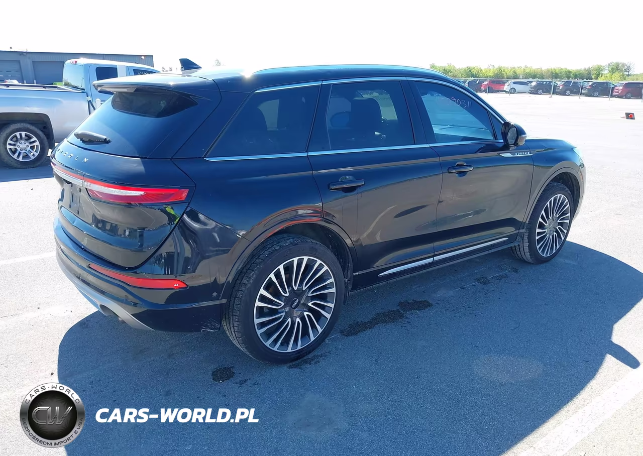 2020 Lincoln Corsair Reserve VIN:5LMCJ2D94LUL27960 - 4