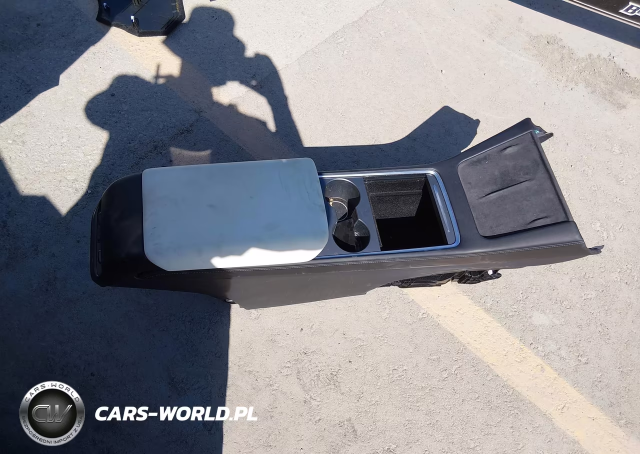 2022 Tesla Model Y Performance Dual Motor All-Wheel Drive VIN:7SAYGDEF0NF345589 - 12