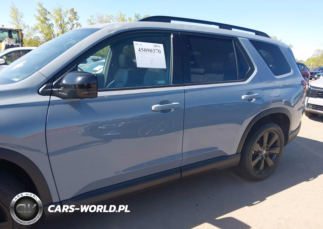 2025 Honda Pilot Black Edition VIN:5FNYG1H91SB002156 - 14