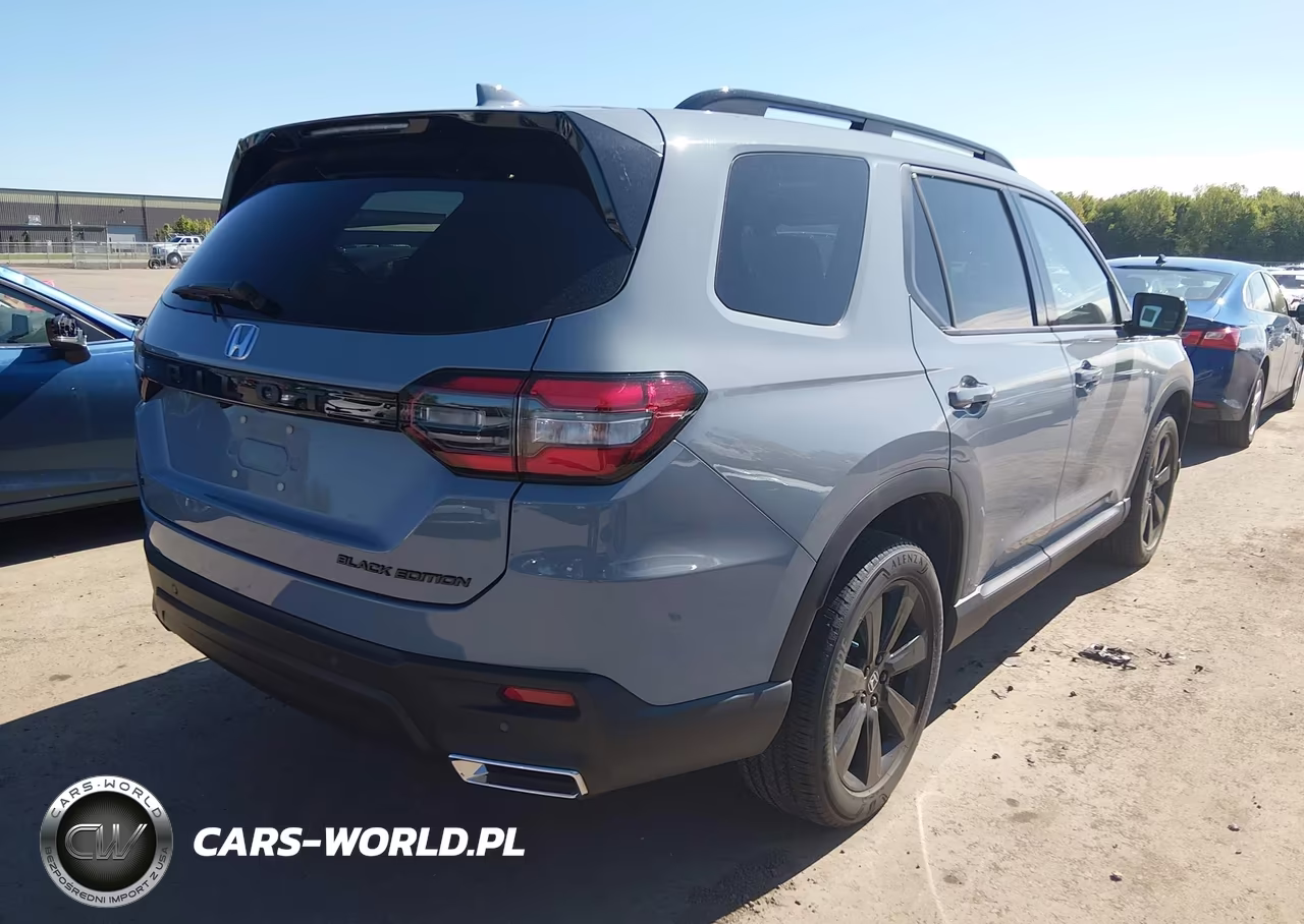 2025 Honda Pilot Black Edition VIN:5FNYG1H91SB002156 - 4