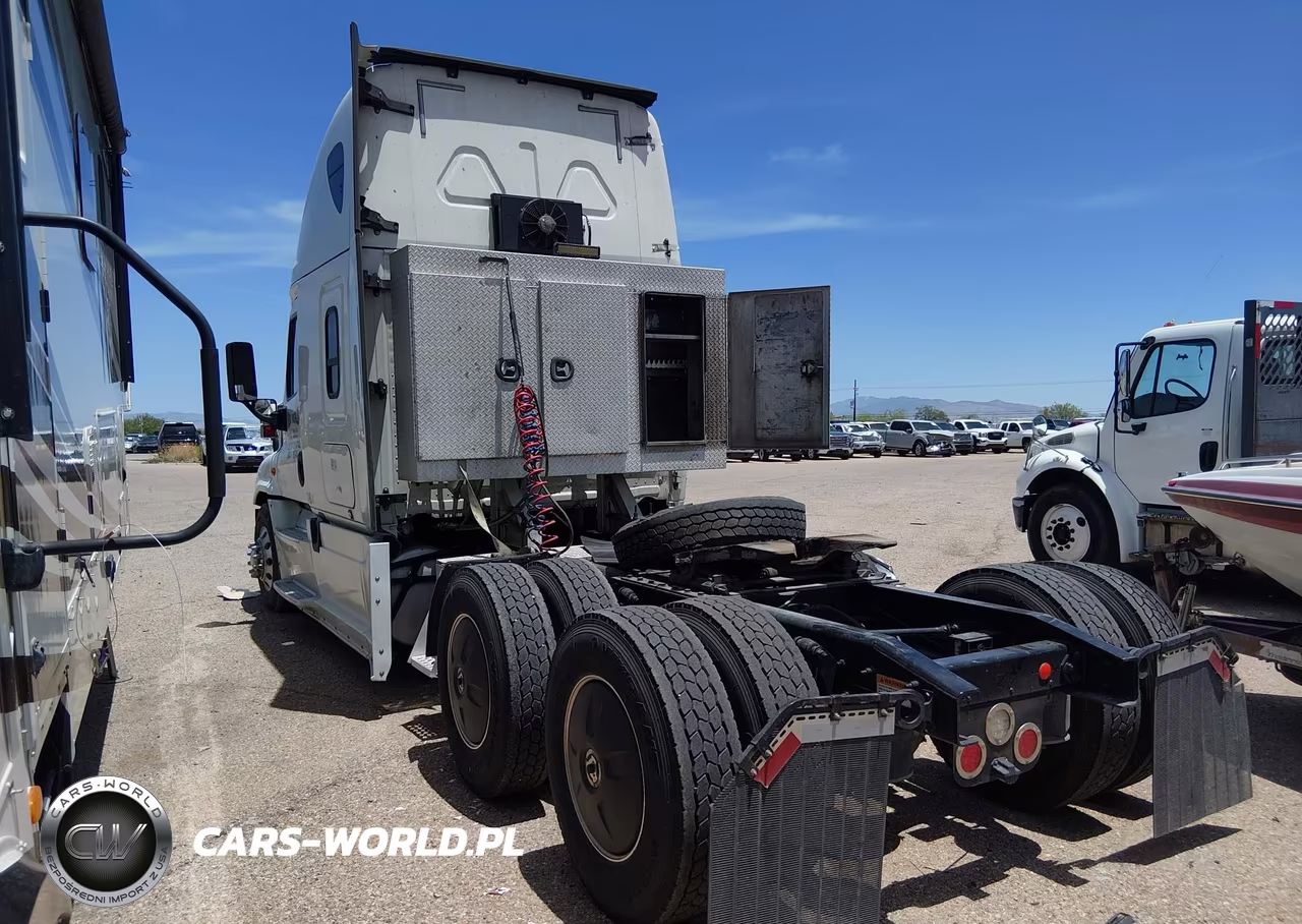 2018 Freightliner Cascadia 125 VIN:3AKJGLDR6JSJK2062 - 13