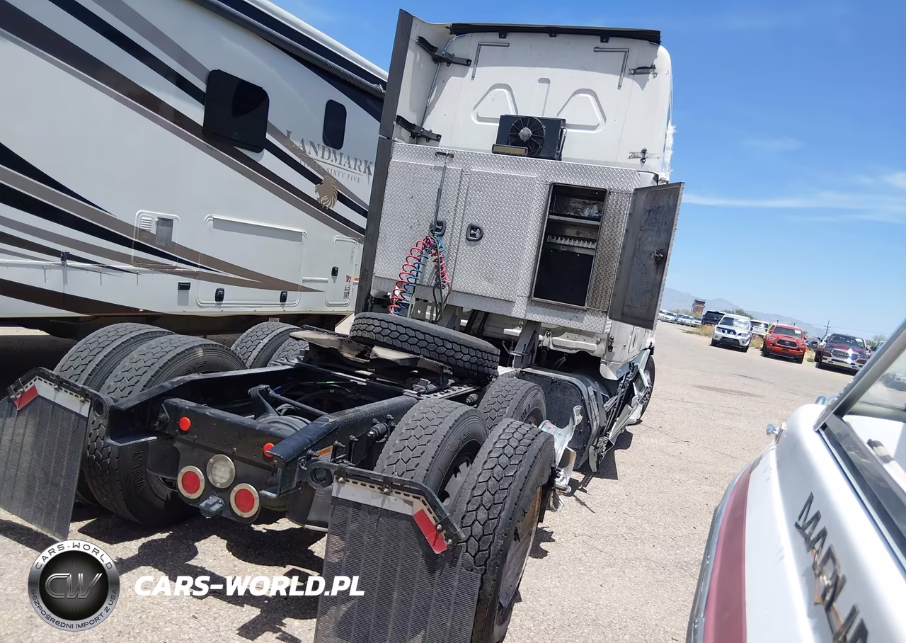2018 Freightliner Cascadia 125 VIN:3AKJGLDR6JSJK2062 - 4