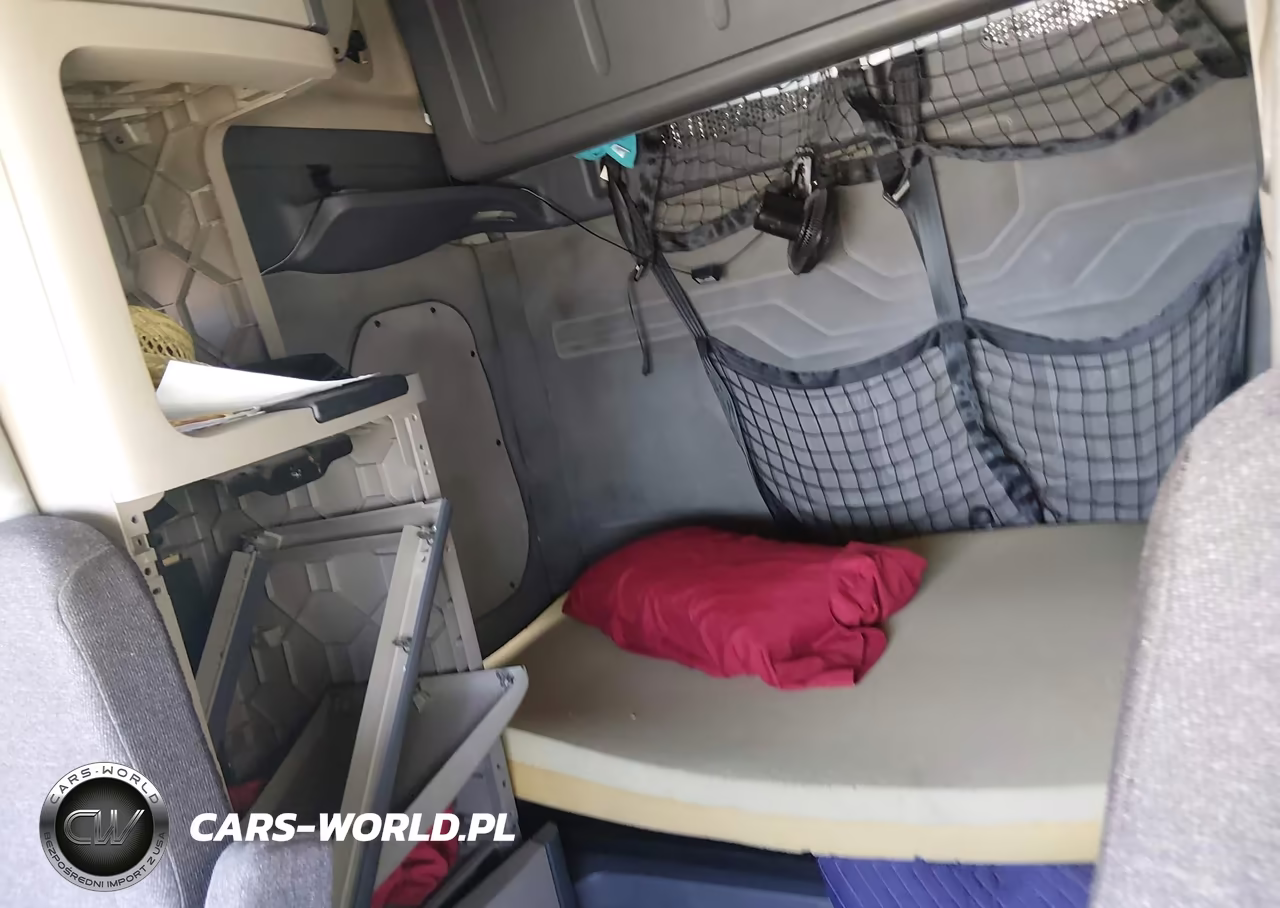 2018 Freightliner Cascadia 125 VIN:3AKJGLDR6JSJK2062 - 6