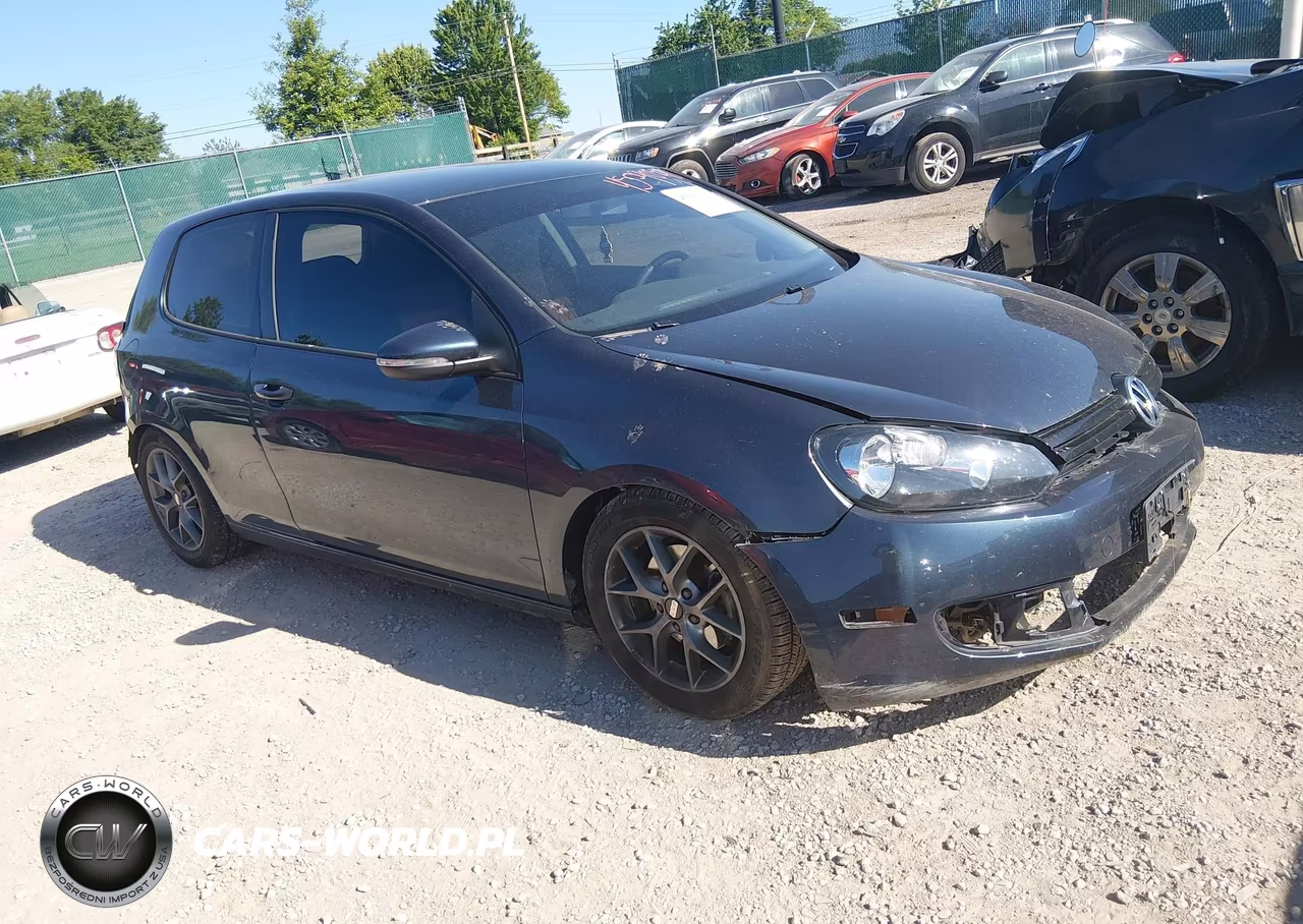 2011 Volkswagen Golf 2.5L 2-Door