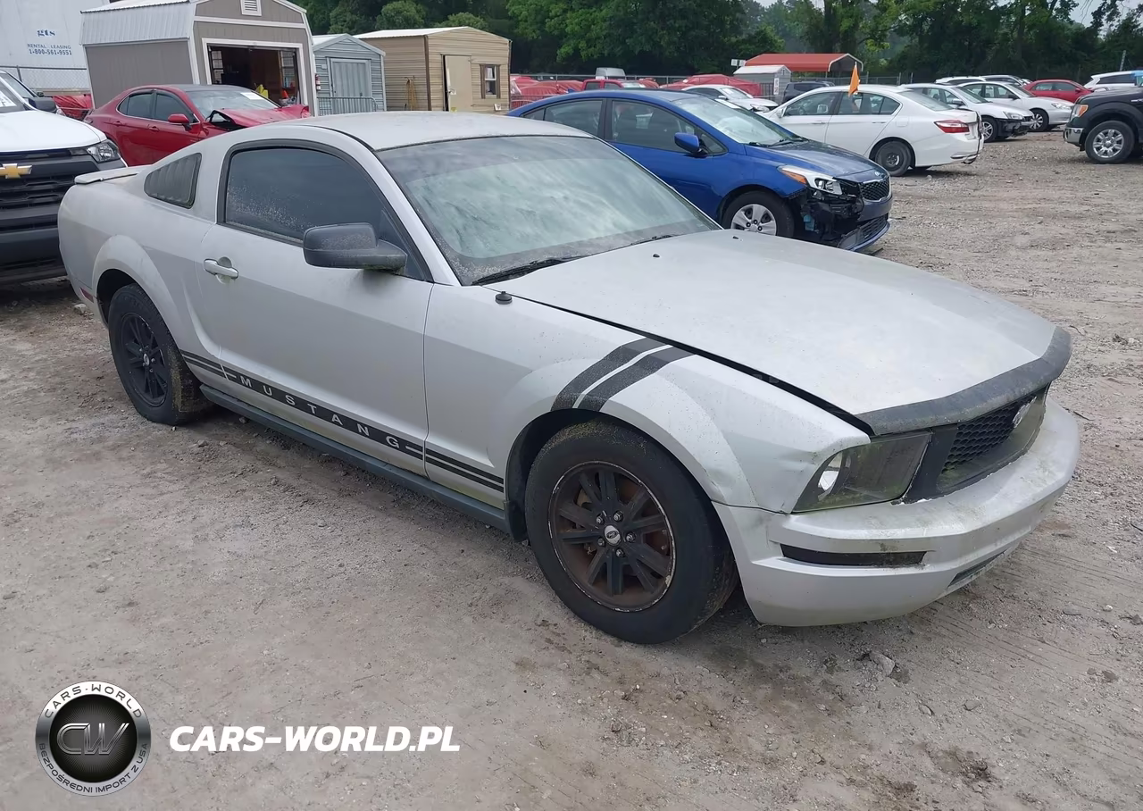 Główne zdjęcie 2007 Ford Mustang V6 Deluxe-V6 Premium