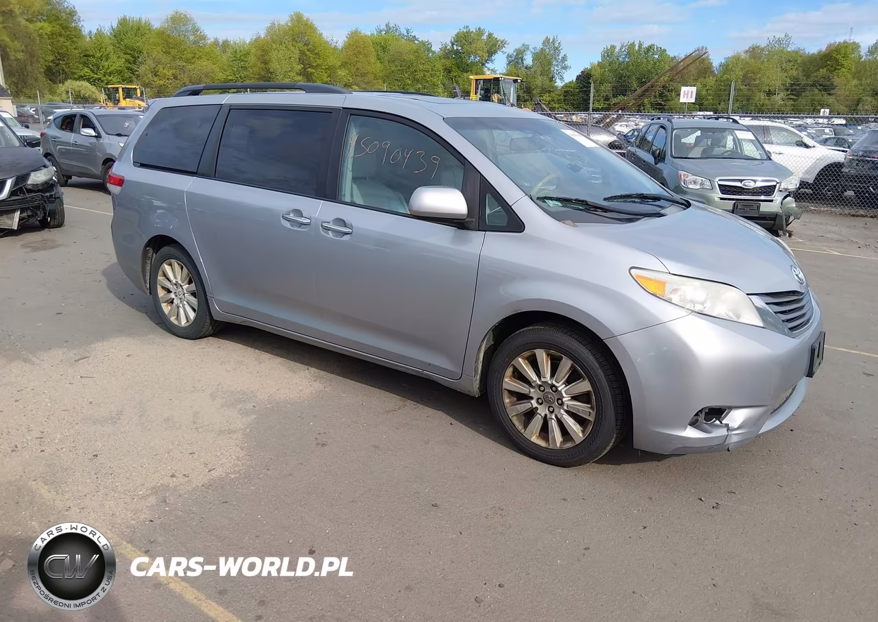 Główne zdjęcie 2012 Toyota Sienna Xle 7 Passenger