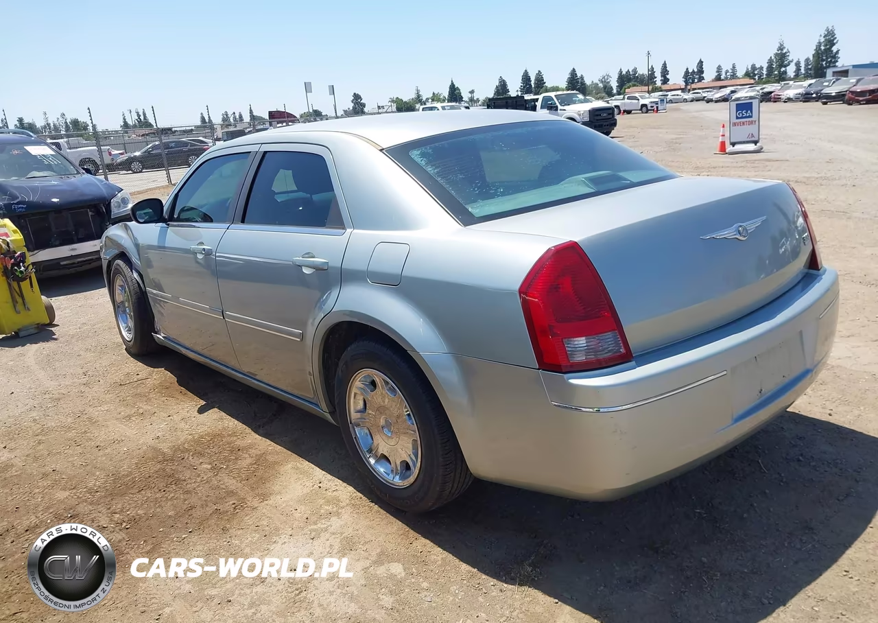 2005 Chrysler 300 Touring VIN:2C3JA53G65H184293 - 3