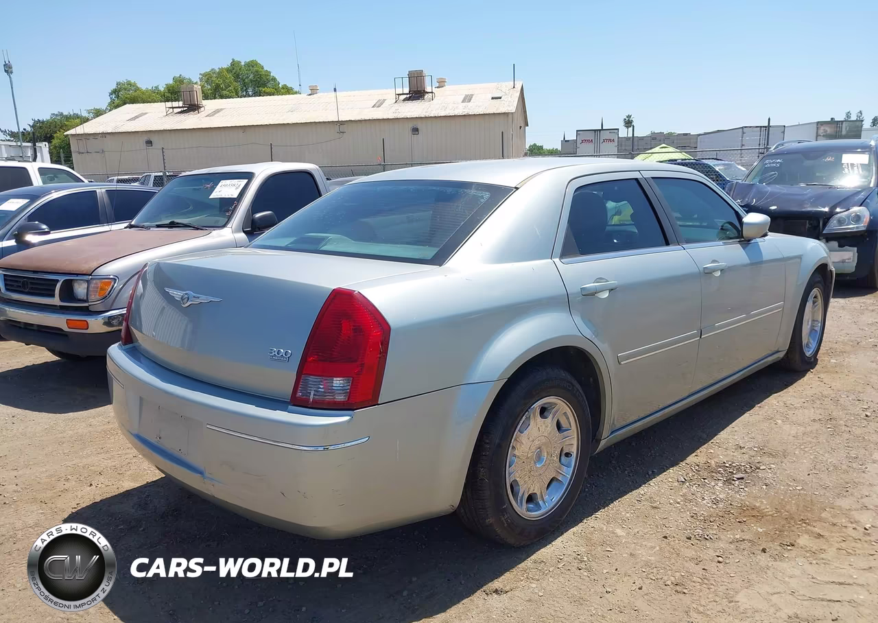 2005 Chrysler 300 Touring VIN:2C3JA53G65H184293 - 4