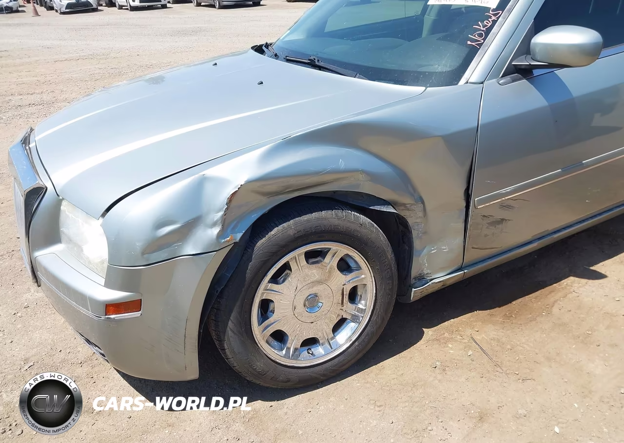 2005 Chrysler 300 Touring VIN:2C3JA53G65H184293 - 6
