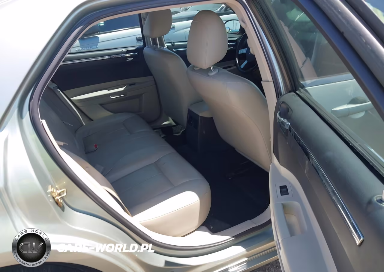2005 Chrysler 300 Touring VIN:2C3JA53G65H184293 - 8