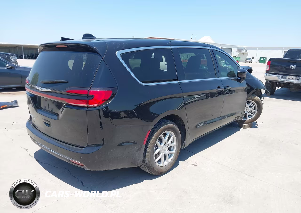 2025 Chrysler Pacifica Select VIN:2C4RC1BG4SR557355 - 4