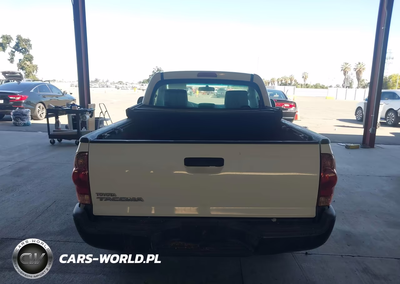 2014 Toyota Tacoma VIN:5TFNX4CN1EX036956 - 16