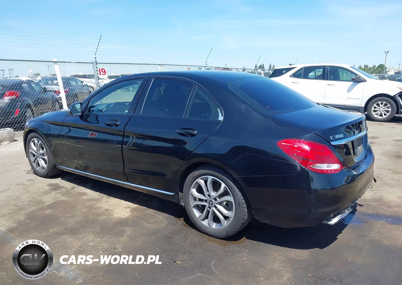 2018 Mercedes-Benz C 300 VIN:55SWF4JB8JU247722 - 14