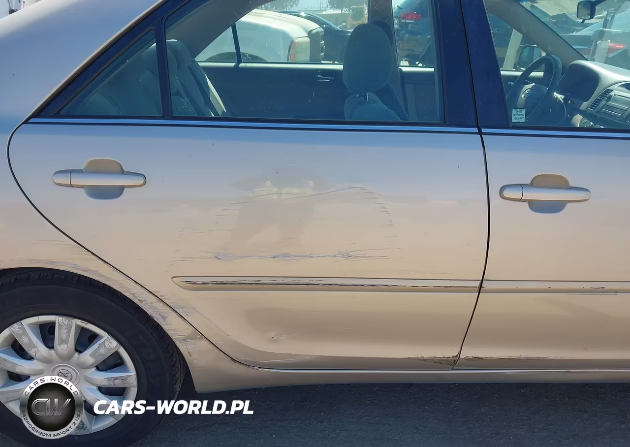 2005 Toyota Camry Le VIN:4T1BE32K95U032628 - 11