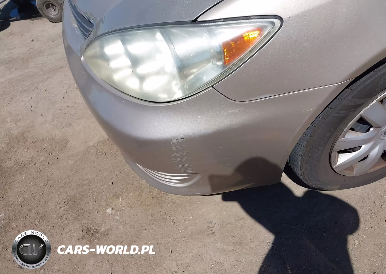 2005 Toyota Camry Le VIN:4T1BE32K95U032628 - 14