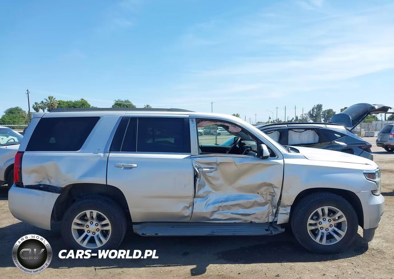 2015 Chevrolet Tahoe Ls VIN:1GNSCAKC7FR143147 - 13