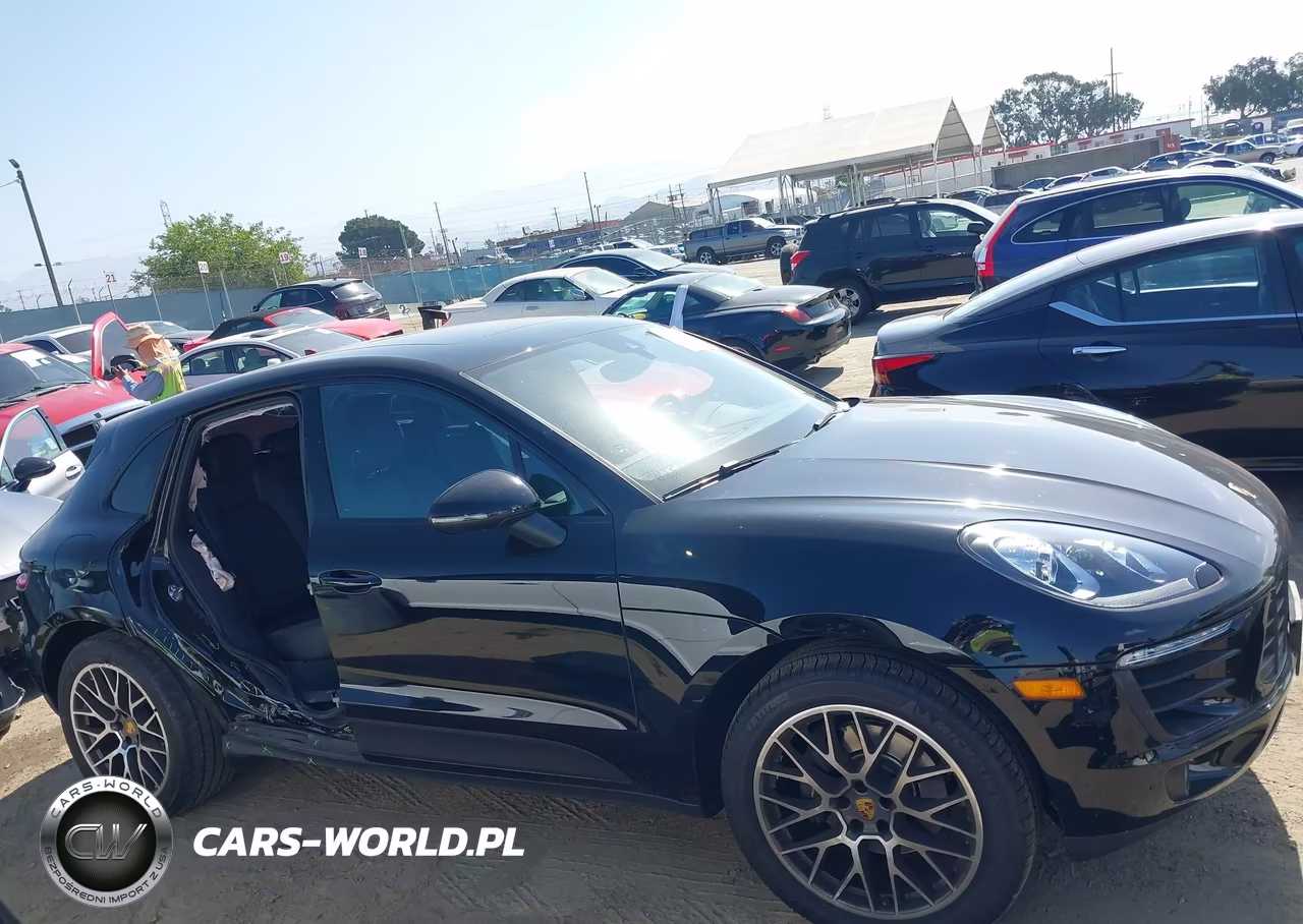2018 Porsche Macan Sport Edition VIN:WP1AA2A59JLB15654 - 14
