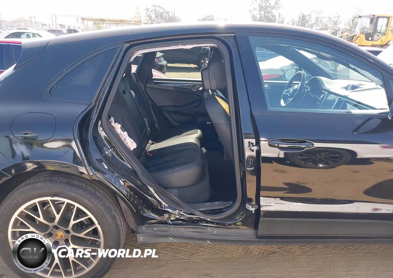 2018 Porsche Macan Sport Edition VIN:WP1AA2A59JLB15654 - 6