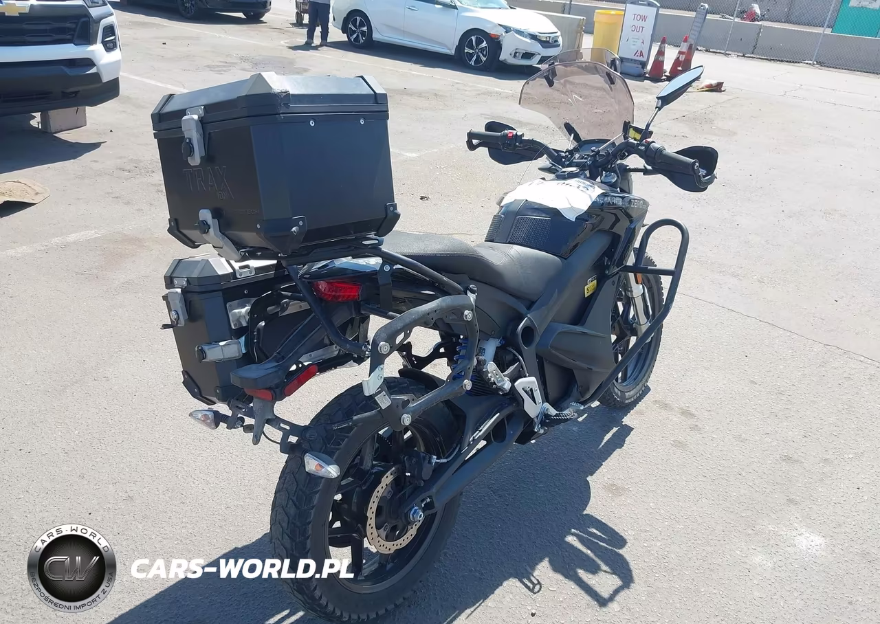 2021 Zero Motorcycles Inc Dsr Black Forest VIN:538SDMZ61MCG17787 - 4