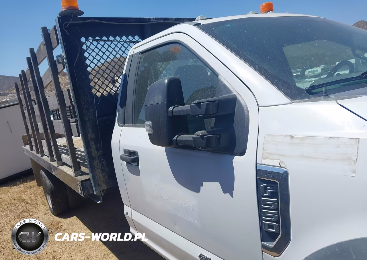 2020 Ford F-550 Chassis Xl VIN:1FDUF5GT7LDA03550 - 16