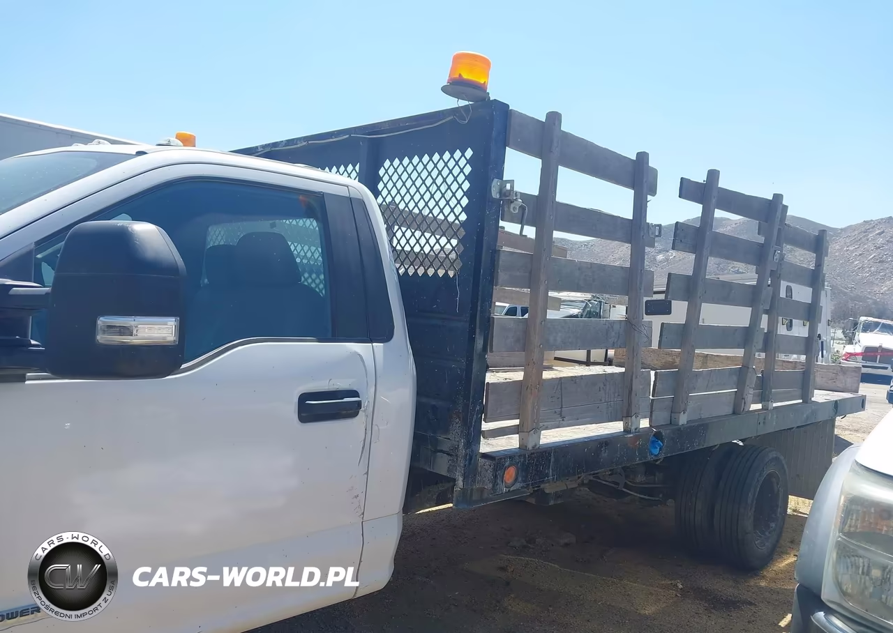 2020 Ford F-550 Chassis Xl VIN:1FDUF5GT7LDA03550 - 17
