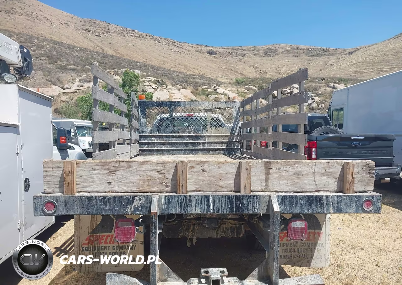 2020 Ford F-550 Chassis Xl VIN:1FDUF5GT7LDA03550 - 18