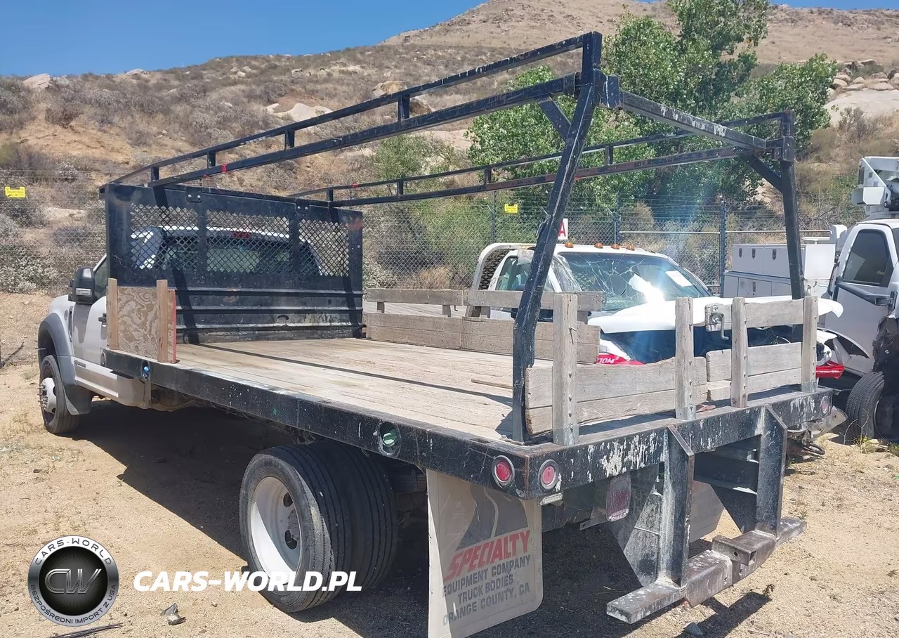 2020 Ford F-550 Chassis Xl VIN:1FDUF5GT9LDA03548 - 3