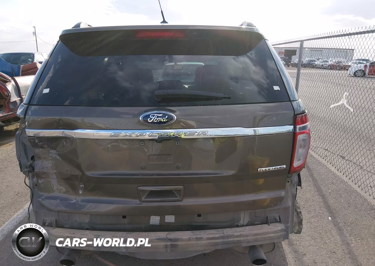 2015 Ford Explorer Xlt VIN:1FM5K7D89FGC04901 - 16