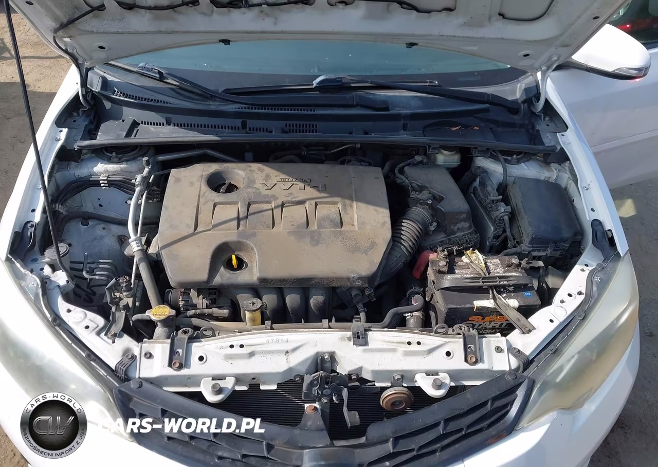 2015 Toyota Corolla S Plus VIN:5YFBURHE8FP223404 - 10