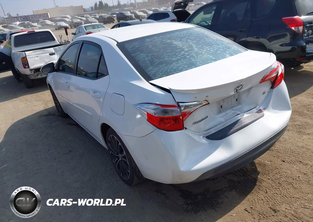2015 Toyota Corolla S Plus VIN:5YFBURHE8FP223404 - 3