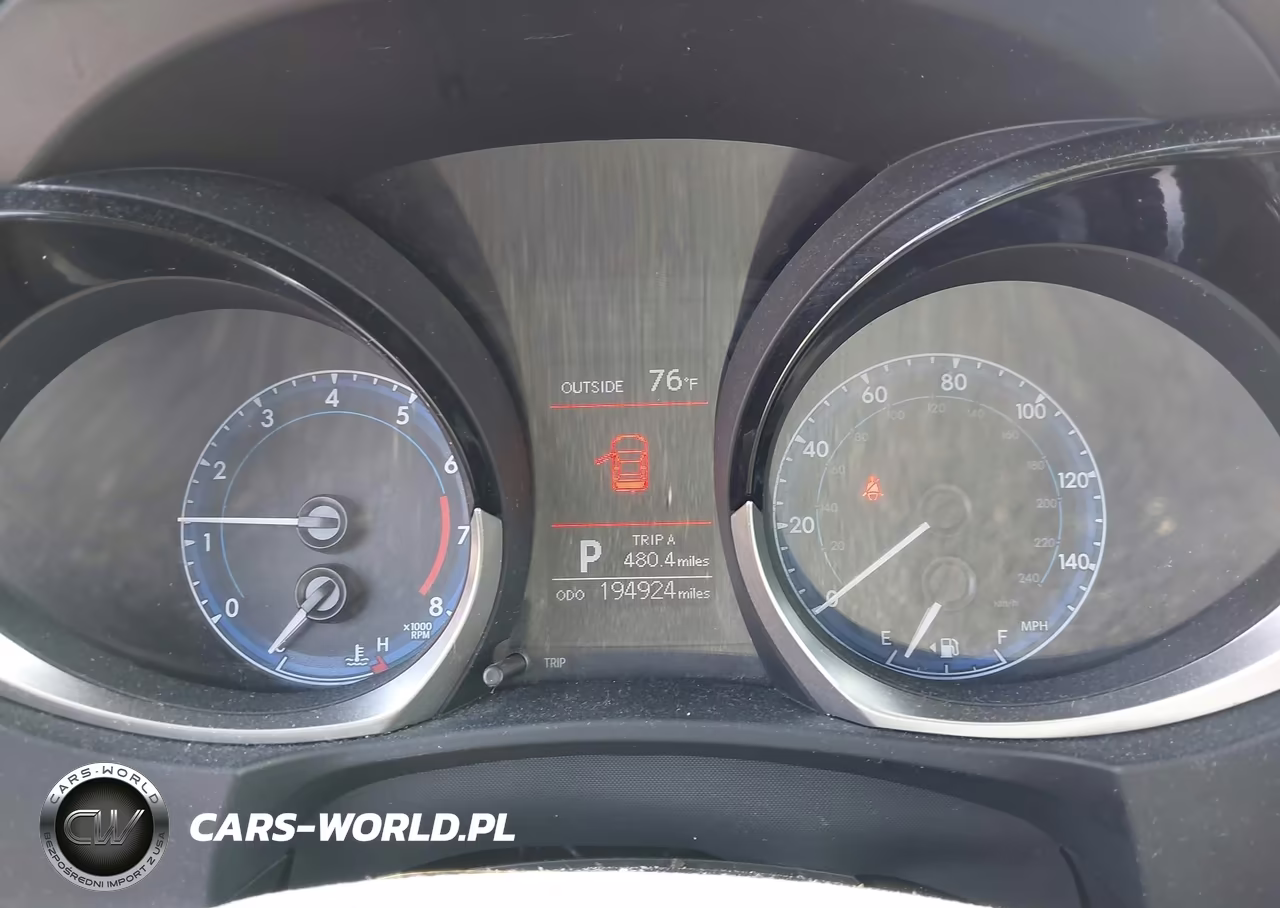 2015 Toyota Corolla S Plus VIN:5YFBURHE8FP223404 - 7