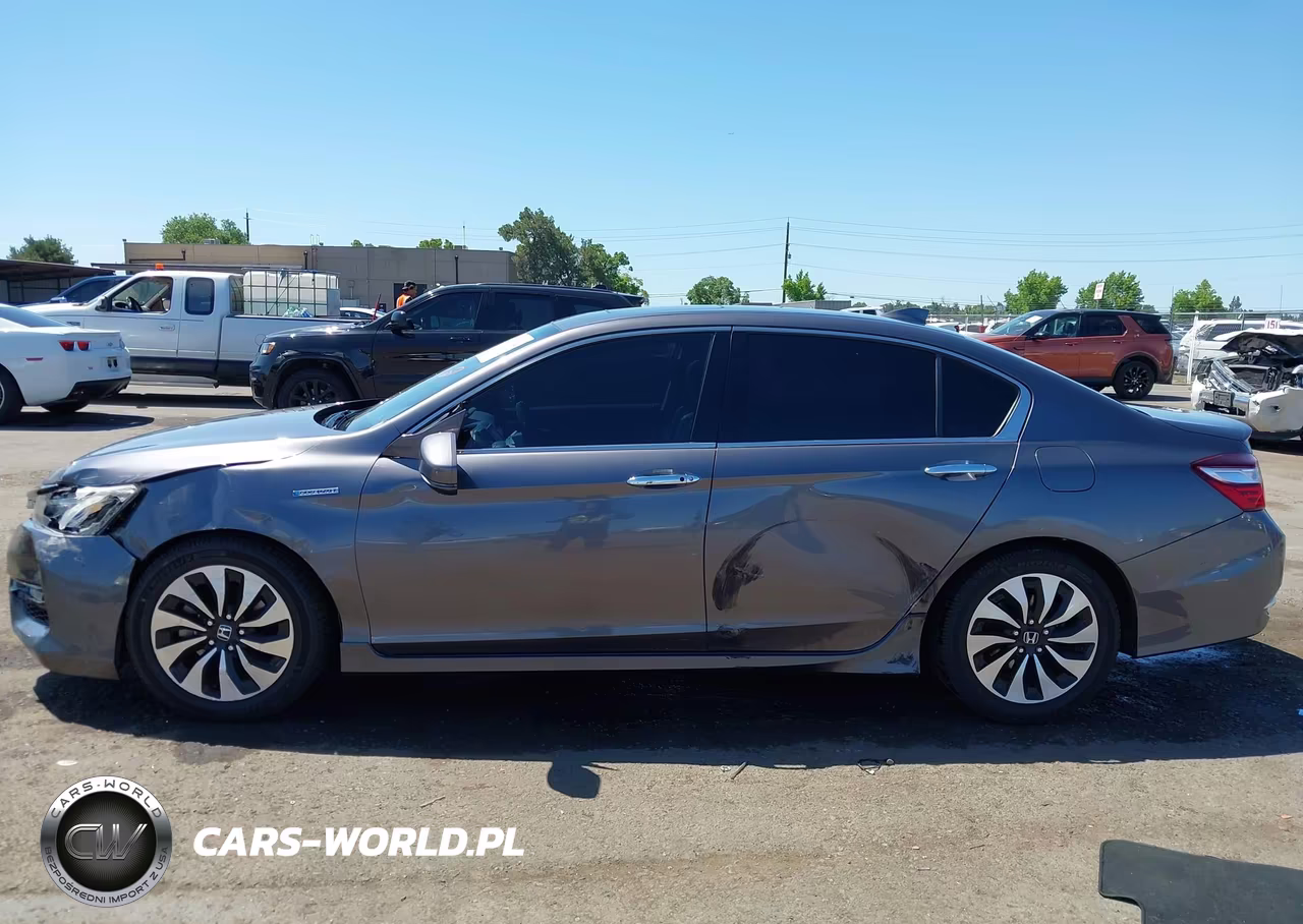 2017 Honda Accord Hybrid Touring VIN:JHMCR6F73HC027423 - 14