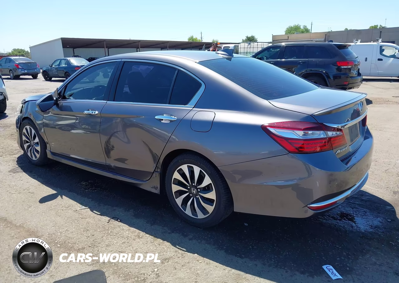 2017 Honda Accord Hybrid Touring VIN:JHMCR6F73HC027423 - 3