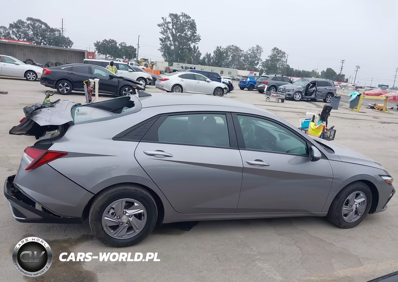 2024 Hyundai Elantra Se VIN:KMHLL4DG9RU814846 - 13