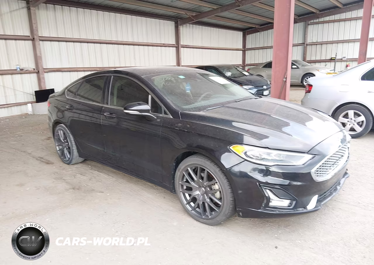 2020 Ford Fusion Titanium – zdjęcie 1 z 15