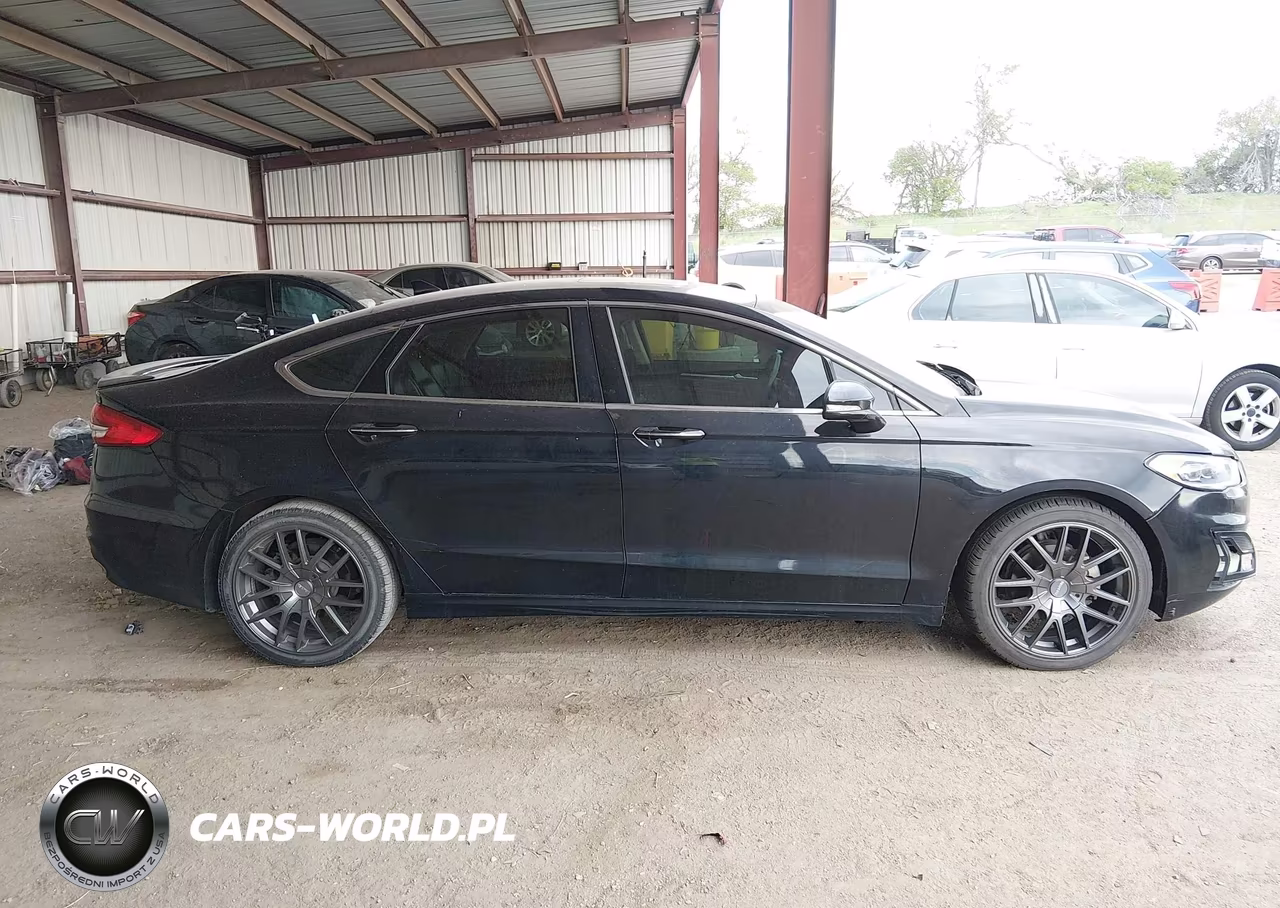 2020 Ford Fusion Titanium VIN:3FA6P0K98LR117708 - 12