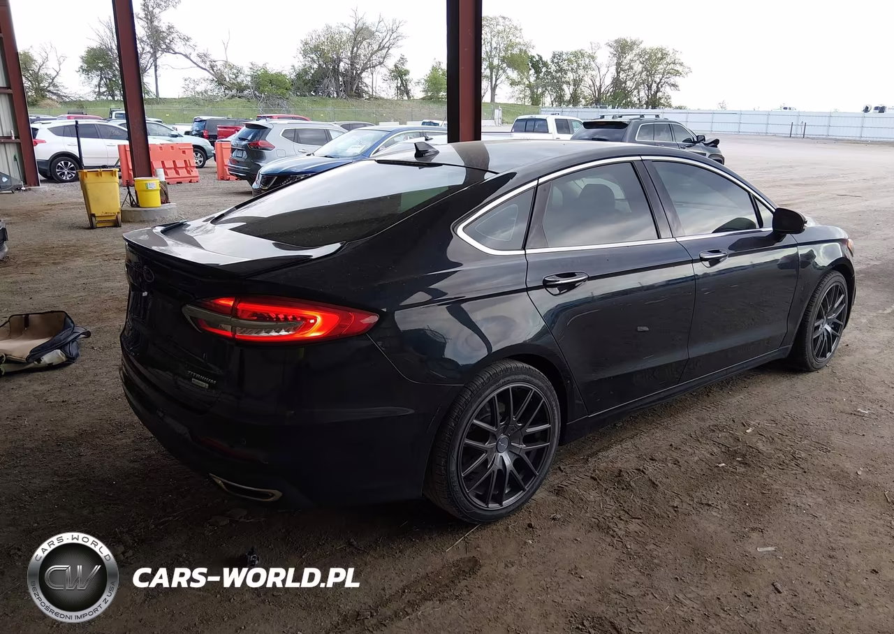 2020 Ford Fusion Titanium VIN:3FA6P0K98LR117708 - 4